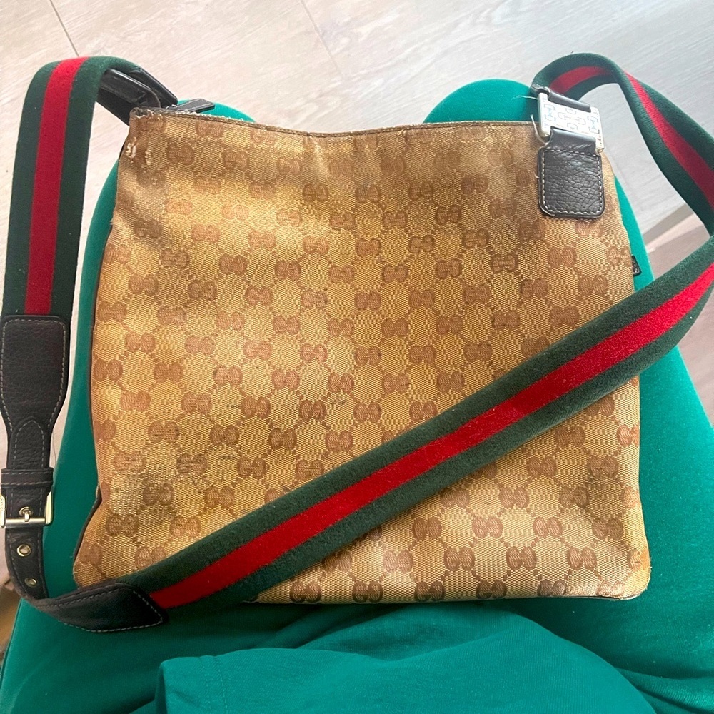 Gucci bag and sneakers set